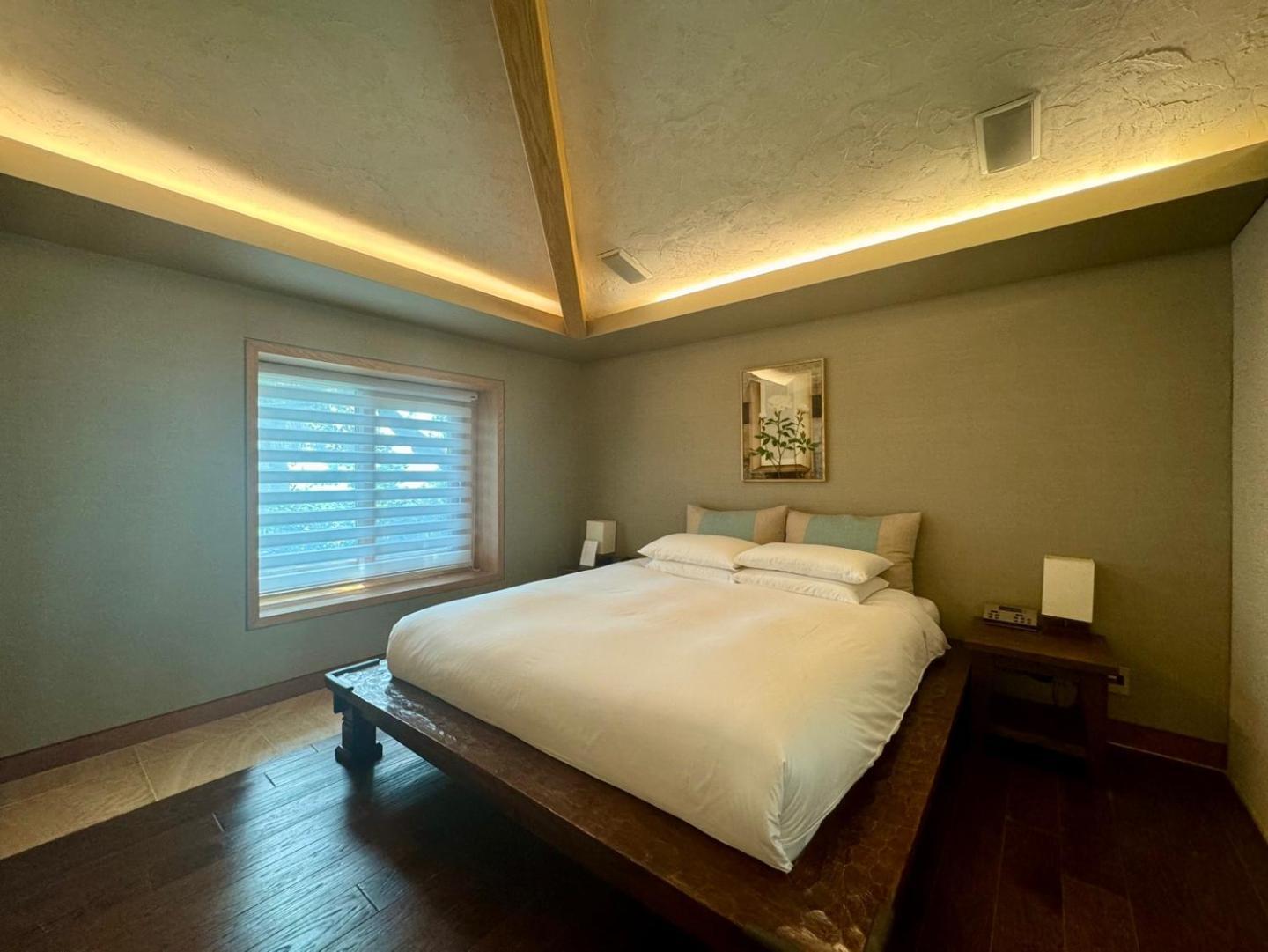 The Seaes Hotel & Resort Согвипхо Номер фото