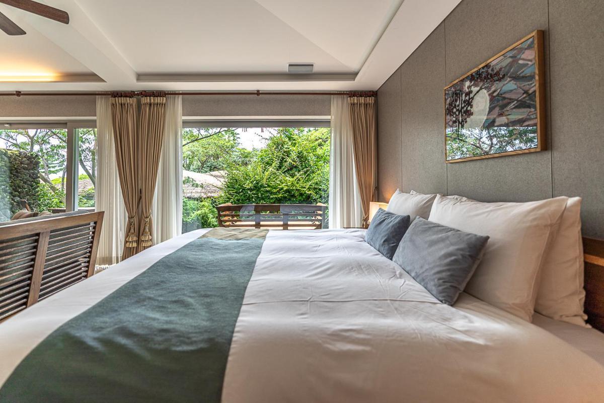 The Seaes Hotel & Resort Согвипхо Экстерьер фото